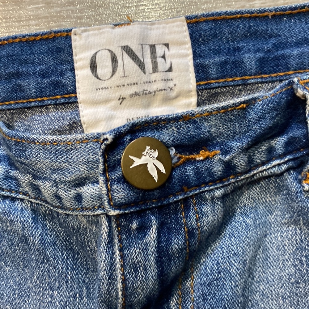 One Teaspoon, Size 29, Stylish distressed denim👖💙🎃